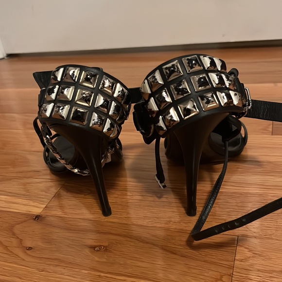 Giuseppe Zanotti X Balmain heels. 10 - Picture 5 of 9